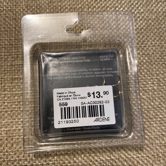 🎀4/$25 🎀✨New✨18k Gold plated nose piercings - Picture 2 of 3